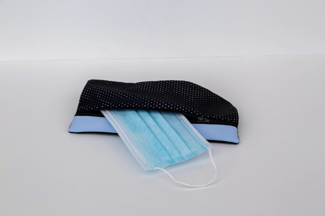 Masken-/Schreibstifte-Etui